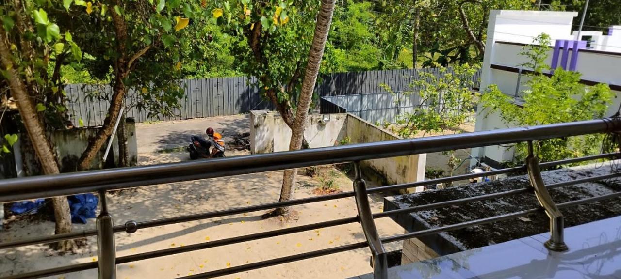 Marari sibiya beach villa Mararikulam Exteriör bild