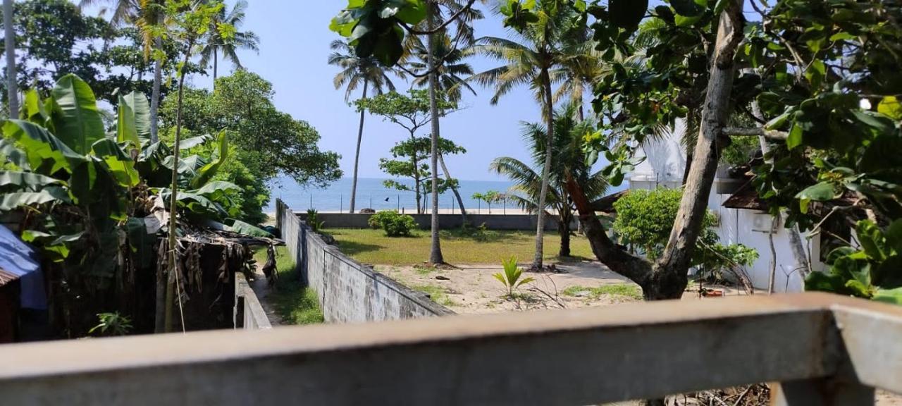 Marari sibiya beach villa Mararikulam Exteriör bild