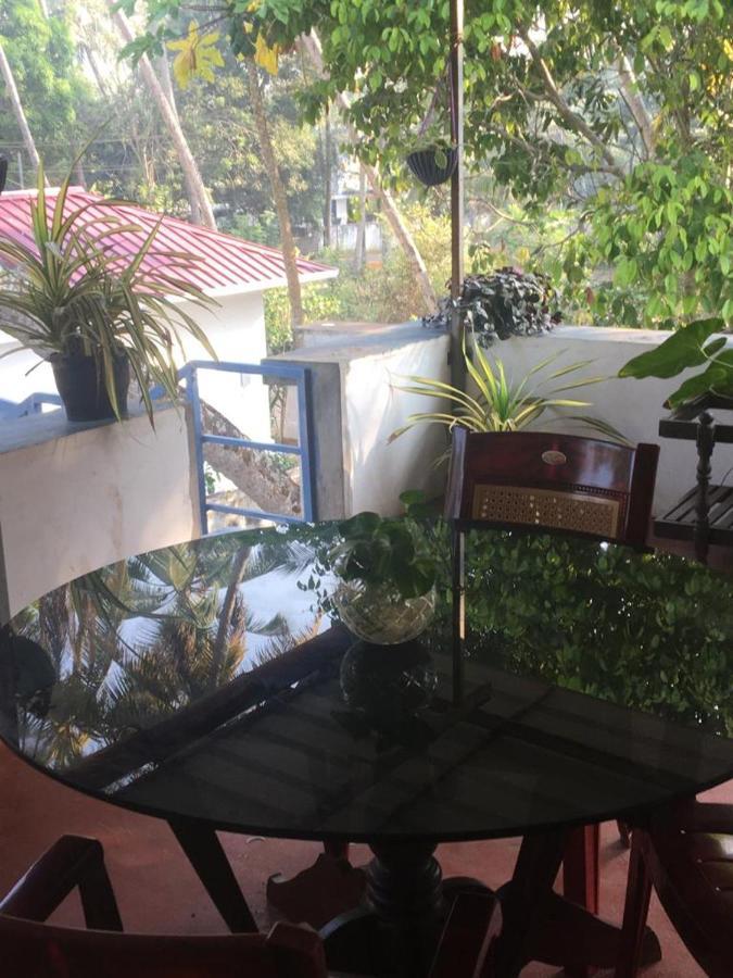 Marari sibiya beach villa Mararikulam Exteriör bild