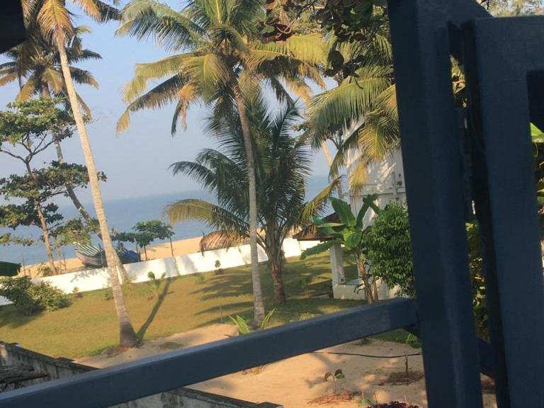 Marari sibiya beach villa Mararikulam Exteriör bild